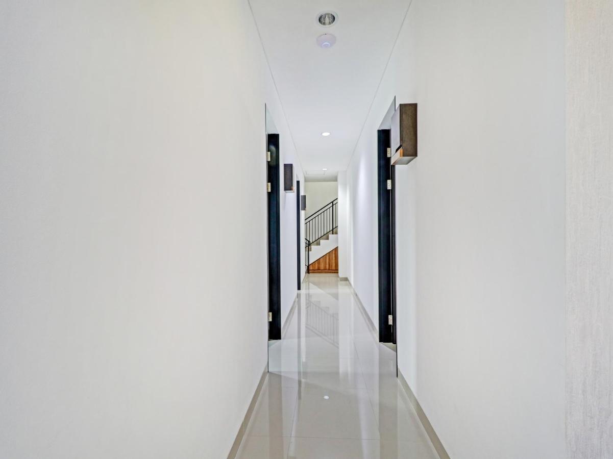 Oyo 90398 Socialite Hotel Bandung